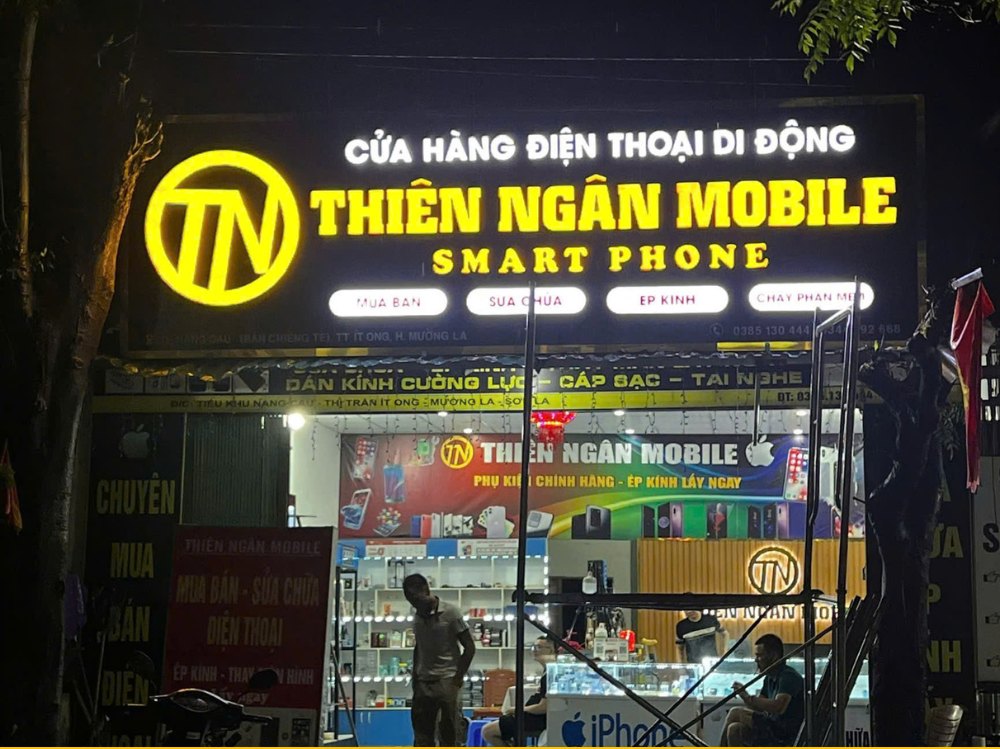 Bừng Sáng Thương Hiệu Trong Đêm Tối Với Biển Alu Chữ Nổi Sáng Đèn